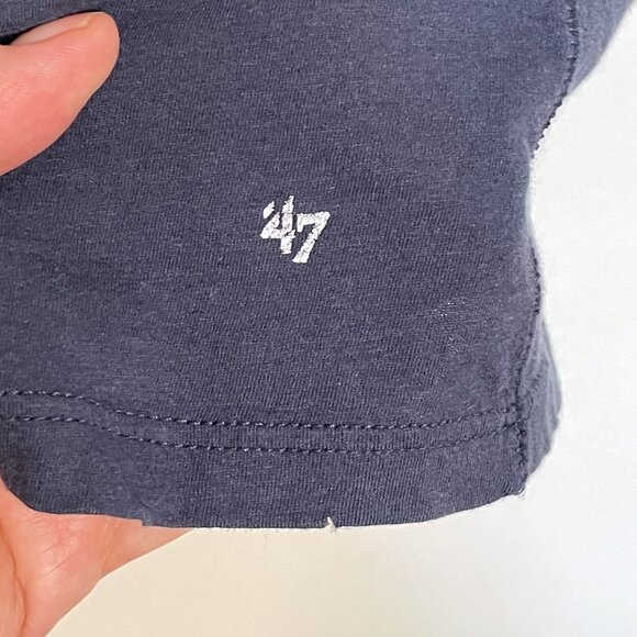 Detroit Tigers Women’s 47 Brand Navy V-Neck T-Shirt L - Picture 6 of 9